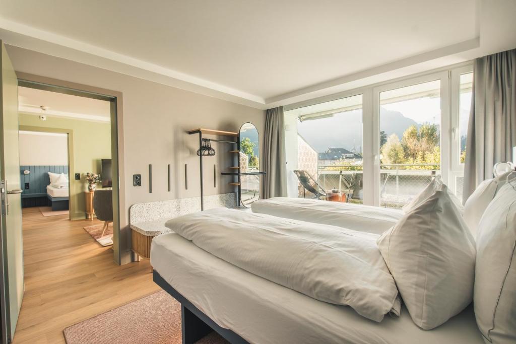 HOP Luxe 150 Zweites Schlafzimmer Balkon Bergblick Interlaken